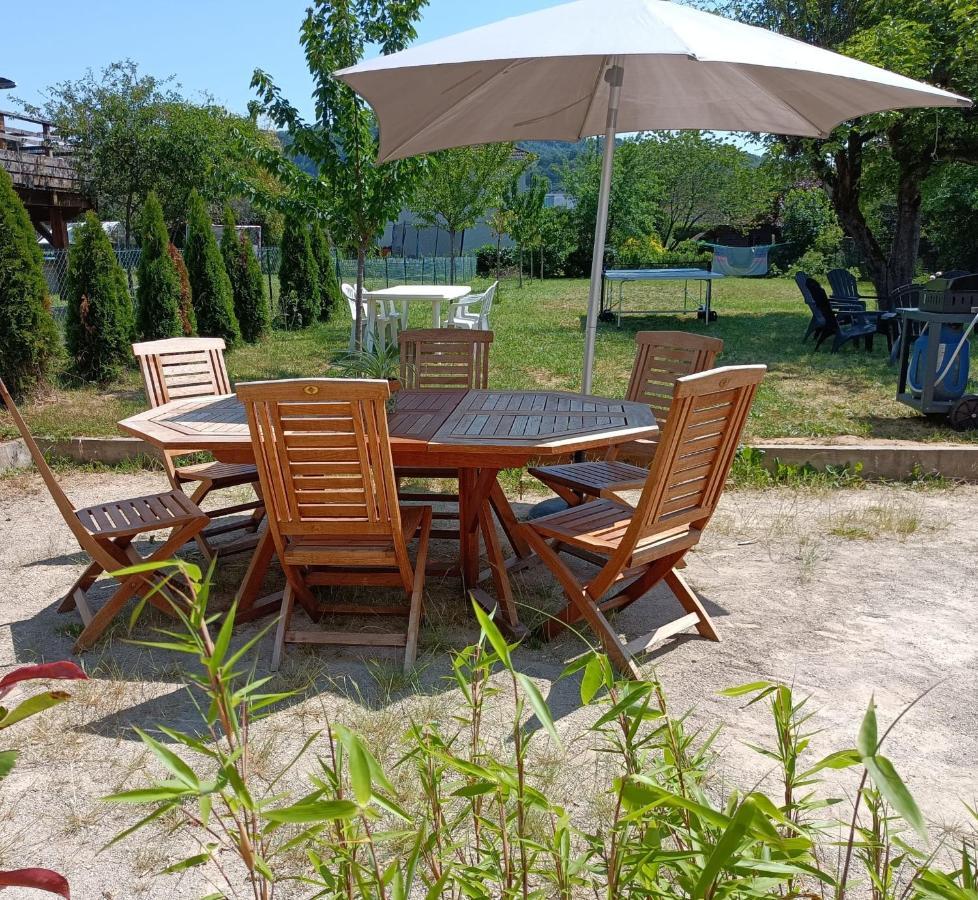 Gite Les Dames Du Quint 3 Etoiles Baume-les-Dames Exterior foto